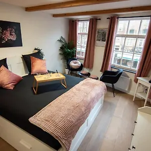 Neighbourhood Appartement