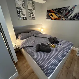 Center Apartment