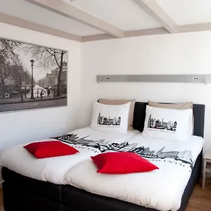 Flower Market Apartment